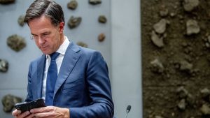 Thumbnail voor Verdwenen sms'jes van Rutte niet meer te achterhalen