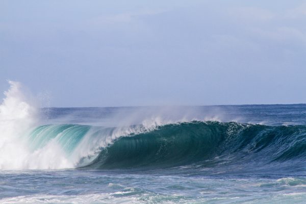 Vloedgolf aan de Franse kust kost het leven van ouders en hun kind