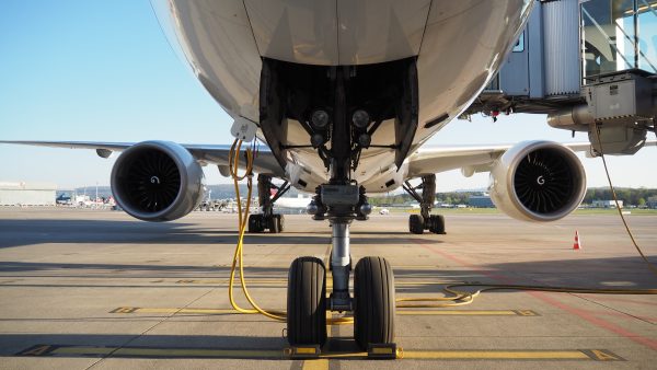 Verwarring bij reizigers na 'Welcome to Luton'-stunt bij Gatwick Airport