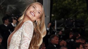 Thumbnail voor Romee Strijd in verwachting van tweede kindje: 'Binnenkort gezin van vier'