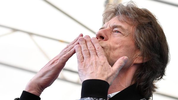 Oer-Hollands uitstapje: Mick Jagger bewondert Nederlandse molens