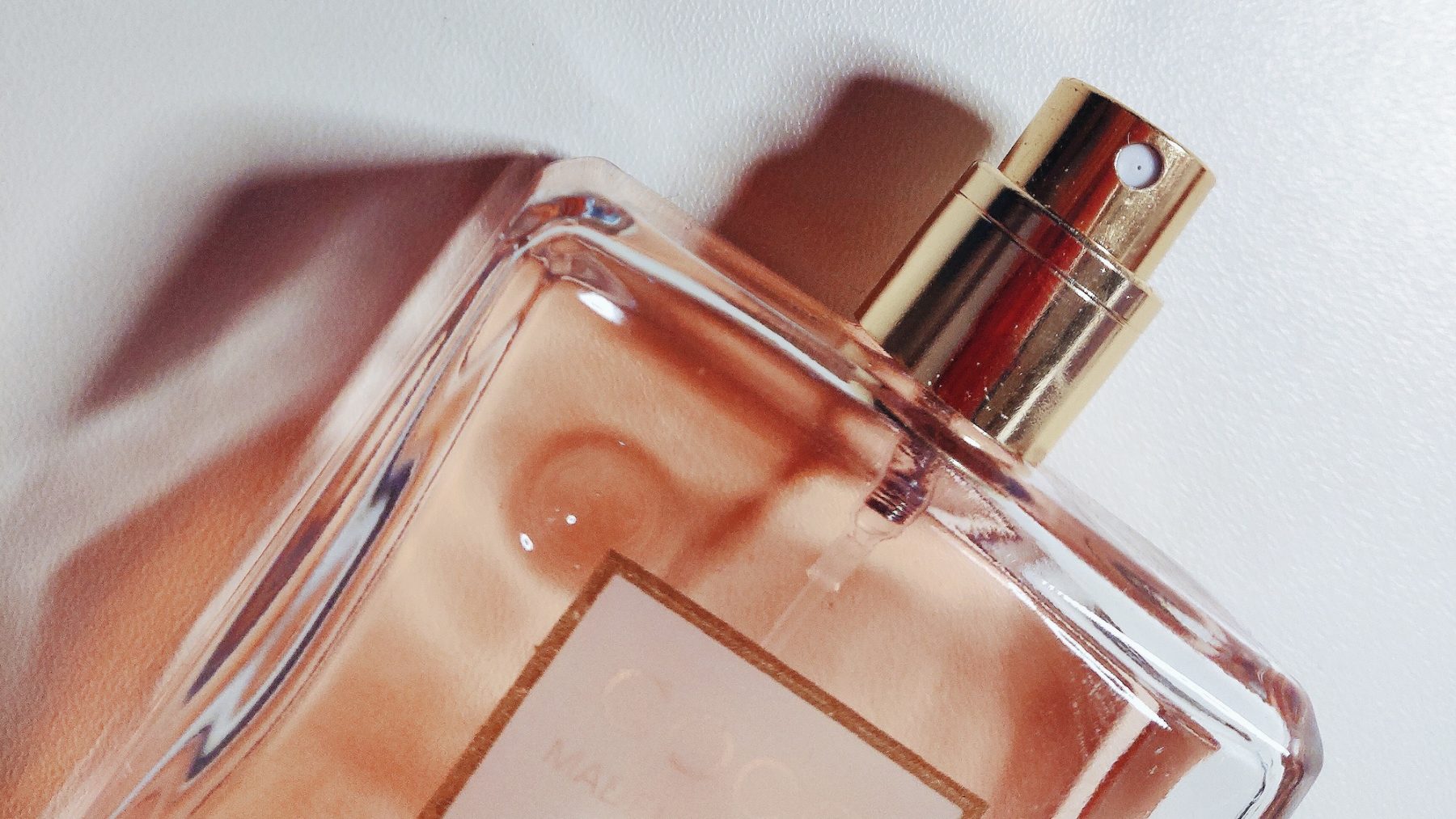 Lekker lang rieken: met deze 5 tips geniet je langer van je parfum