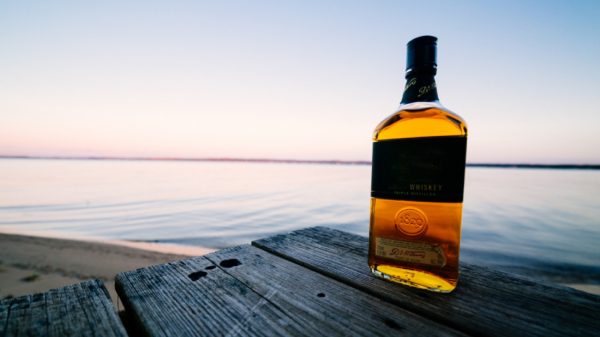 grootste whiskyfles ter wereld verkocht voor 1,3 miljoen euro