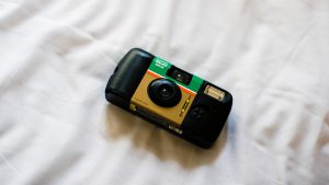 Thumbnail voor Geen wegwerpcamera meer nodig: met deze app kun je 'analoge' foto's maken
