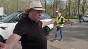 Thumbnail voor Kijkers 'Massa Is Kassa' smullen van diefstal op het park van Peter Gillis: 'Catastrofe!'