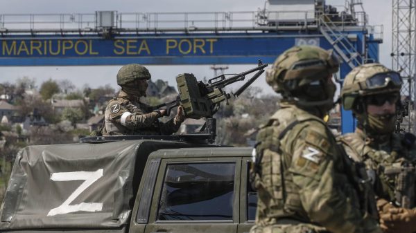 Eerste Russiche vrachtschip verlaat heropende haven van Marioepol