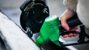 Benzine bij Duitse tankstations vanaf woensdag fors goedkoper