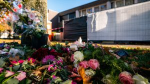 Thumbnail voor Vrouw die halfzus doodstak in Den Bosch 'hoorde stemmen' in haar hoofd