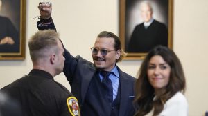 Thumbnail voor Dít is het vonnis in de zaak Depp vs. Heard