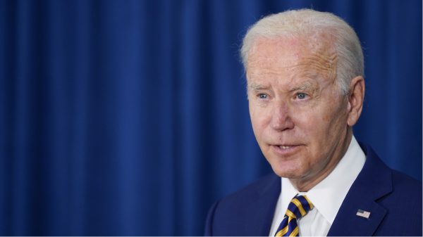 Biden en vrouw Jill geëvacueerd uit vakantiehuis door foutje piloot