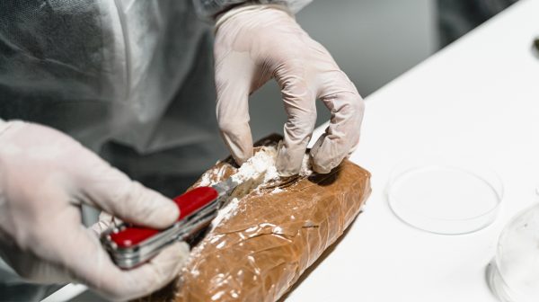 Italië doet gigantische drugsvangst, ook arrestatiebevel naar Nederland