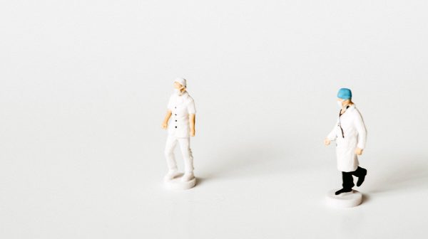 'Onprofessionele arts moet makkelijker van opleiding gestuurd kunnen worden'