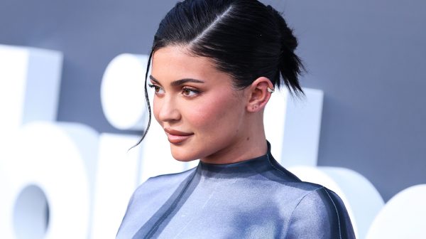 Kylie Jenner ervaart 'enorme pijn' na bevalling tweede kind