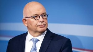 Landbouwminister schrapt partijbezoek aan boer vanwege intimidatie