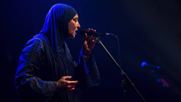 De Ierse zangeres Sinead O'Connor heeft al haar optredens voor de komende vijf maanden geannuleerd.