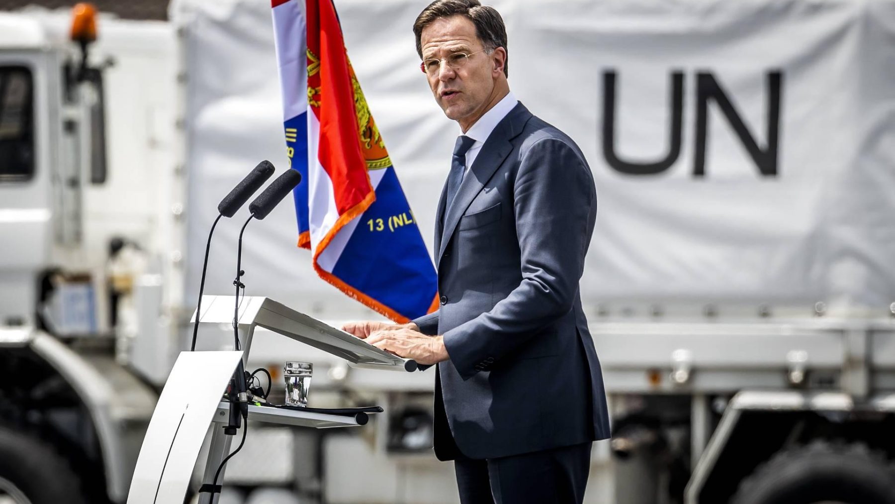 Rutte biedt Dutchbat-veteranen Srebrenica excuses aan