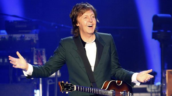 Sterren feliciteren Paul McCartney met 80e verjaardag