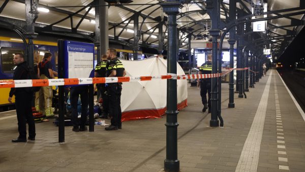 Conducteur overleden op station Hilversum na woordenwisseling