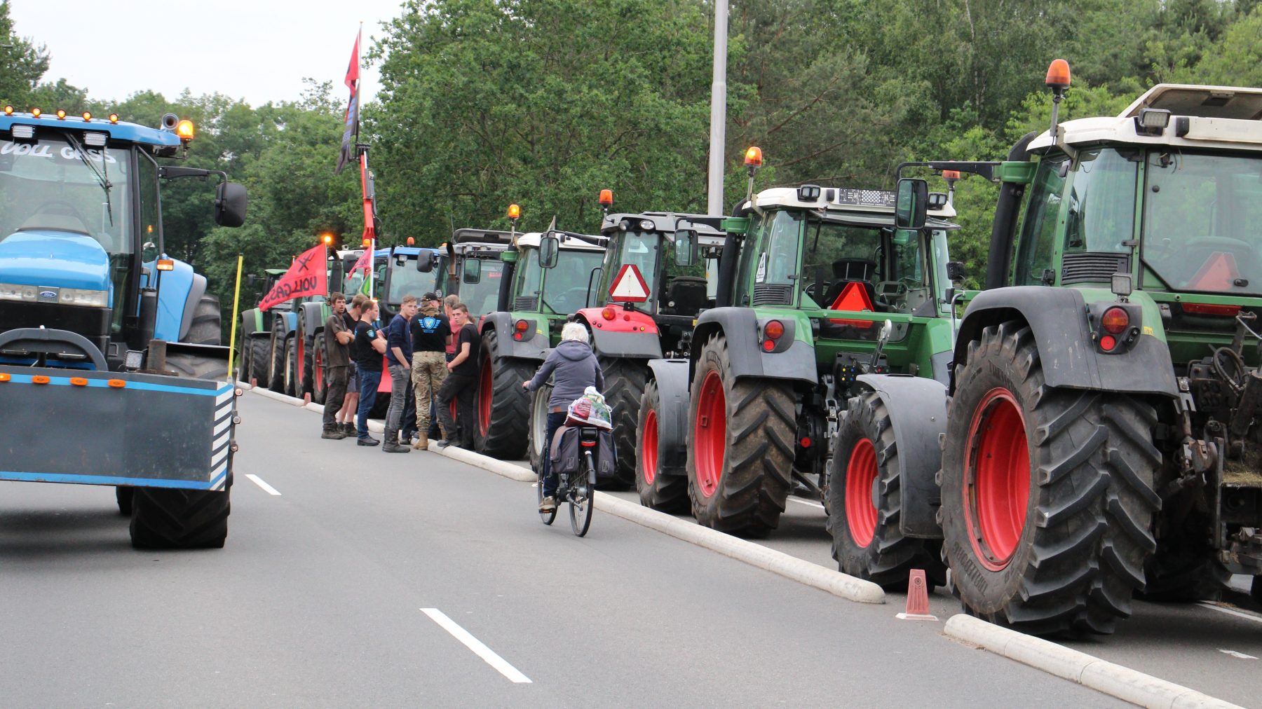 Trekkers op de weg