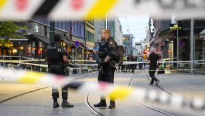 Thumbnail voor Twee mensen doodgeschoten bij Noorse gayclub, politie spreekt van 'terrorisme'
