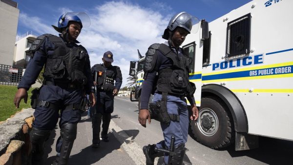 Politie Zuid-Afrika staat voor een raadsel na vondst 21 lichamen