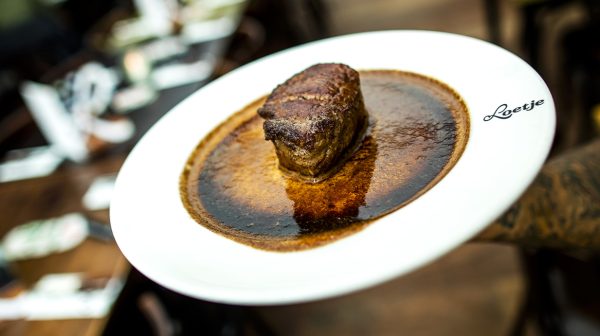 Geen misteak: restaurant Loetje komt met een vegetarisch biefstuk