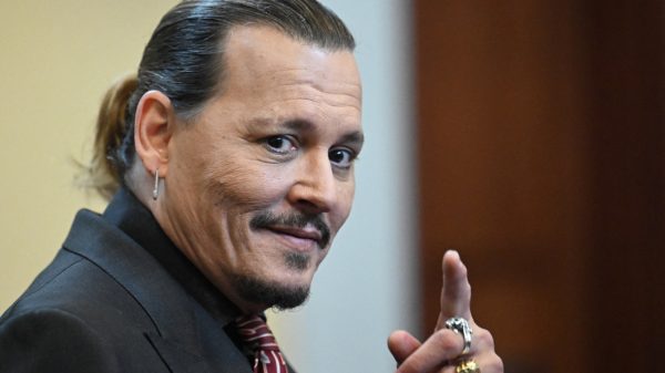 Johnny Depp in gesprek met Disney voor 'Pirates of the Caribbean'-vervolg'