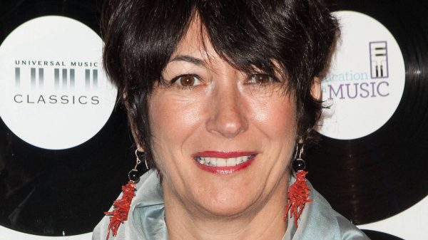 ghislaine Maxwell veroordeeld tot 20 jaar cel voor ronselen meisjes