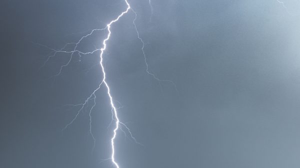 Code geel vanwege onweersbuien donderdag