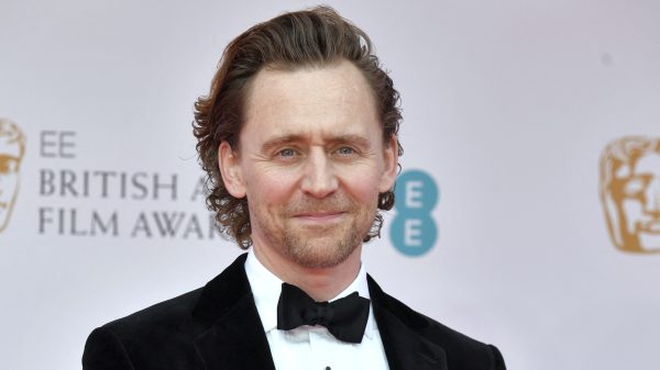 Marvel-acteur Tom Hiddleston wordt vader