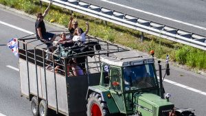 Thumbnail voor Boerin Pauline pleit voor nuance bij boerenprotesten: 'Laat je niet ophitsen'