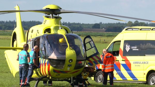 Vijf jonge kinderen onder zwaargewonden botsing bij Meppel