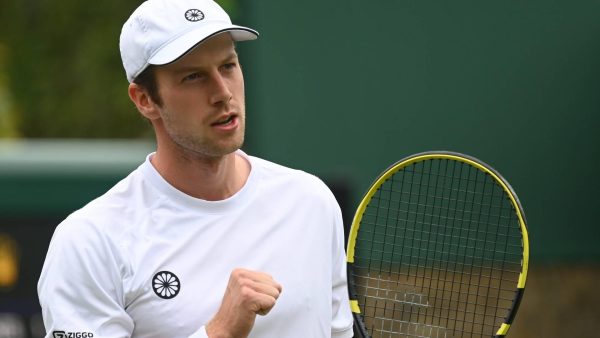 Ook Botic van de Zandschulp door naar vierde ronde op Wimbledon