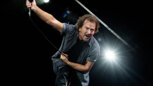 Thumbnail voor Pearl Jam brengt op Rock Werchter eerbetoon aan overleden 22-jarige Utrechter