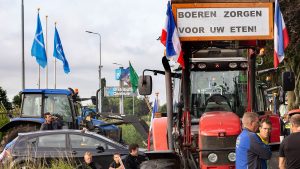 Thumbnail voor Supermarktkoepel roept boeren op blokkades op te heffen: 'Onnodige voedselverspilling'