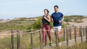 Thumbnail voor Grace deed het in de duinen tijdens het joggen: 'Ineens zagen we een bekende'