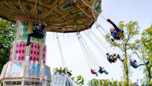 Thumbnail voor Duinrell ontruimd vanwege duinbrand naast park in Wassenaar