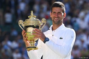 Thumbnail voor Catherine reikt Wimbledon-bokaal uit aan Novak Djokovic