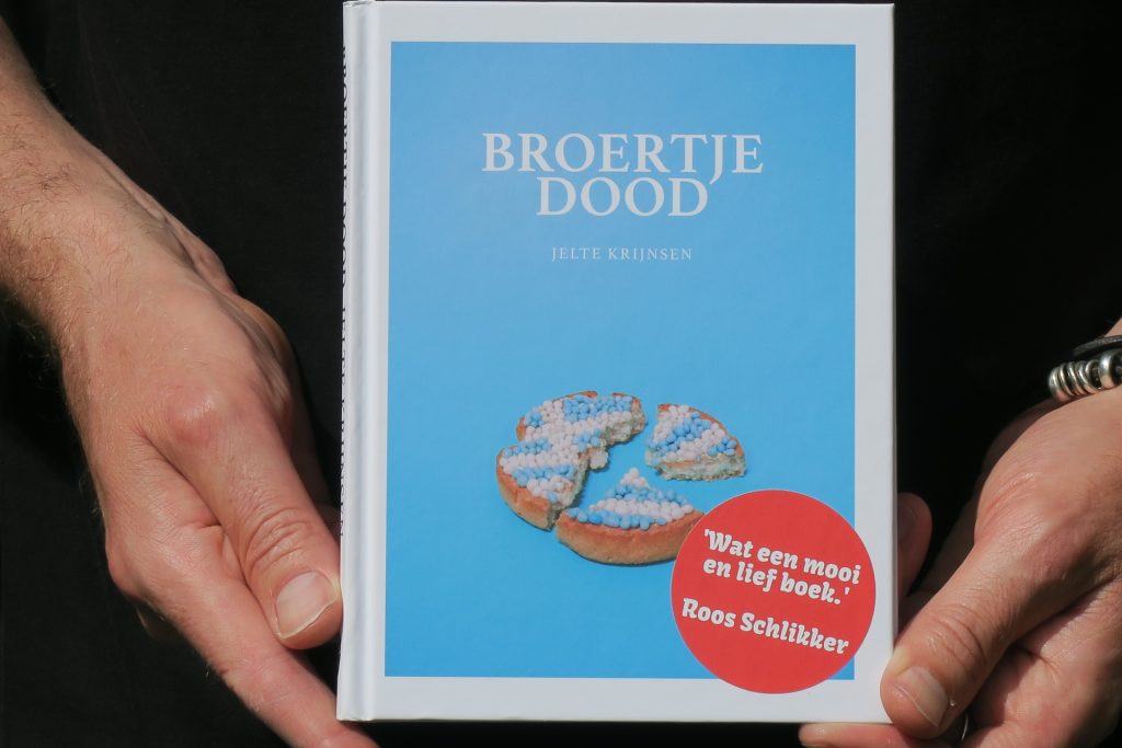 Jelte Krijnsen schreef een boek over het overleden broertje van wie hij niet wist