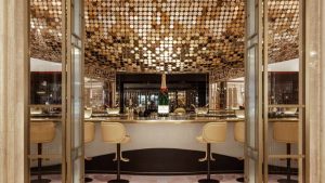 Thumbnail voor Wil je heen: Moët & Chandon opent champagnebar in Harrods in Londen