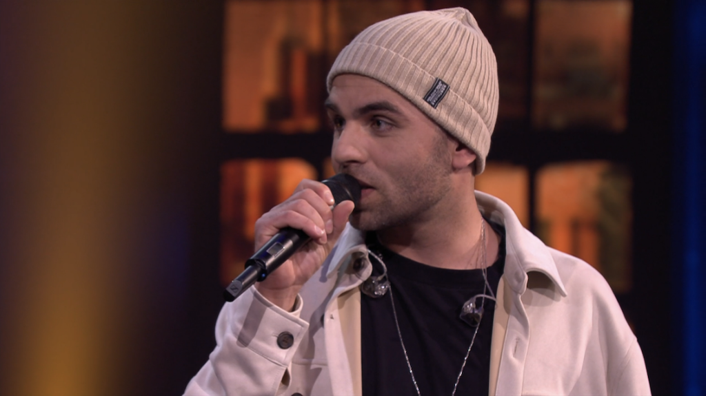 Hansen Thomas blaast Tino Martin én het Nederlandse publiek weg met zijn nummer in 'I Want Your Song'