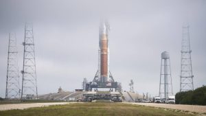 Thumbnail voor NASA wil eind augustus of begin september maanraket lanceren