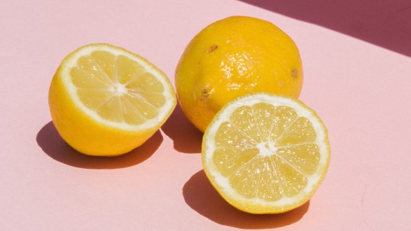 Halve citroen over? Gebruik het sap om eelt te verwijderen