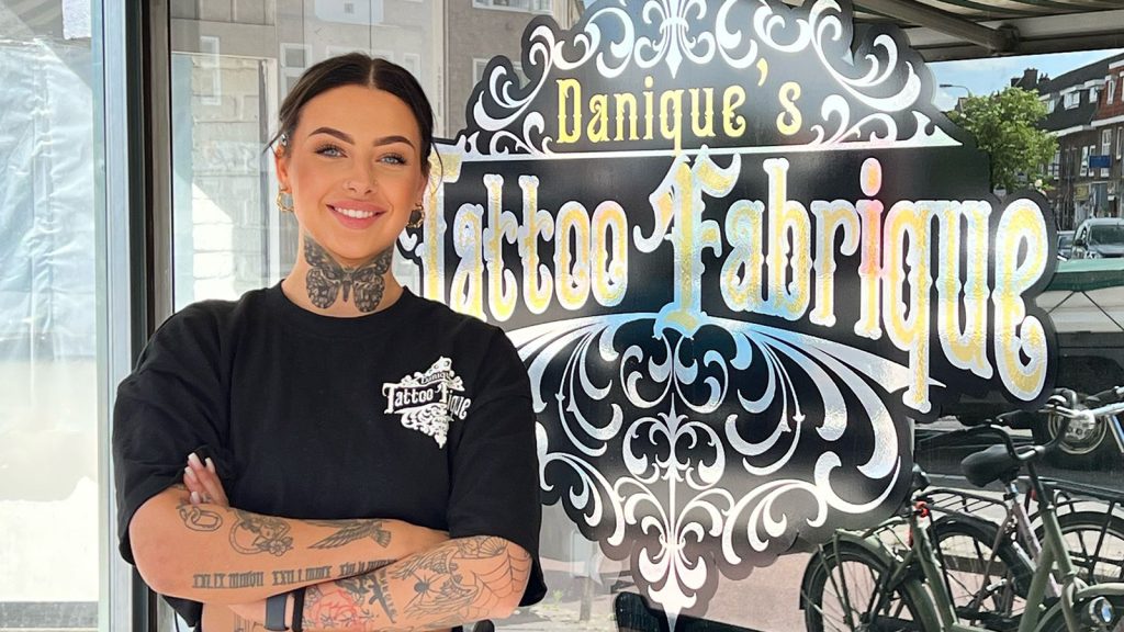 danique-satisfyer-tattoo