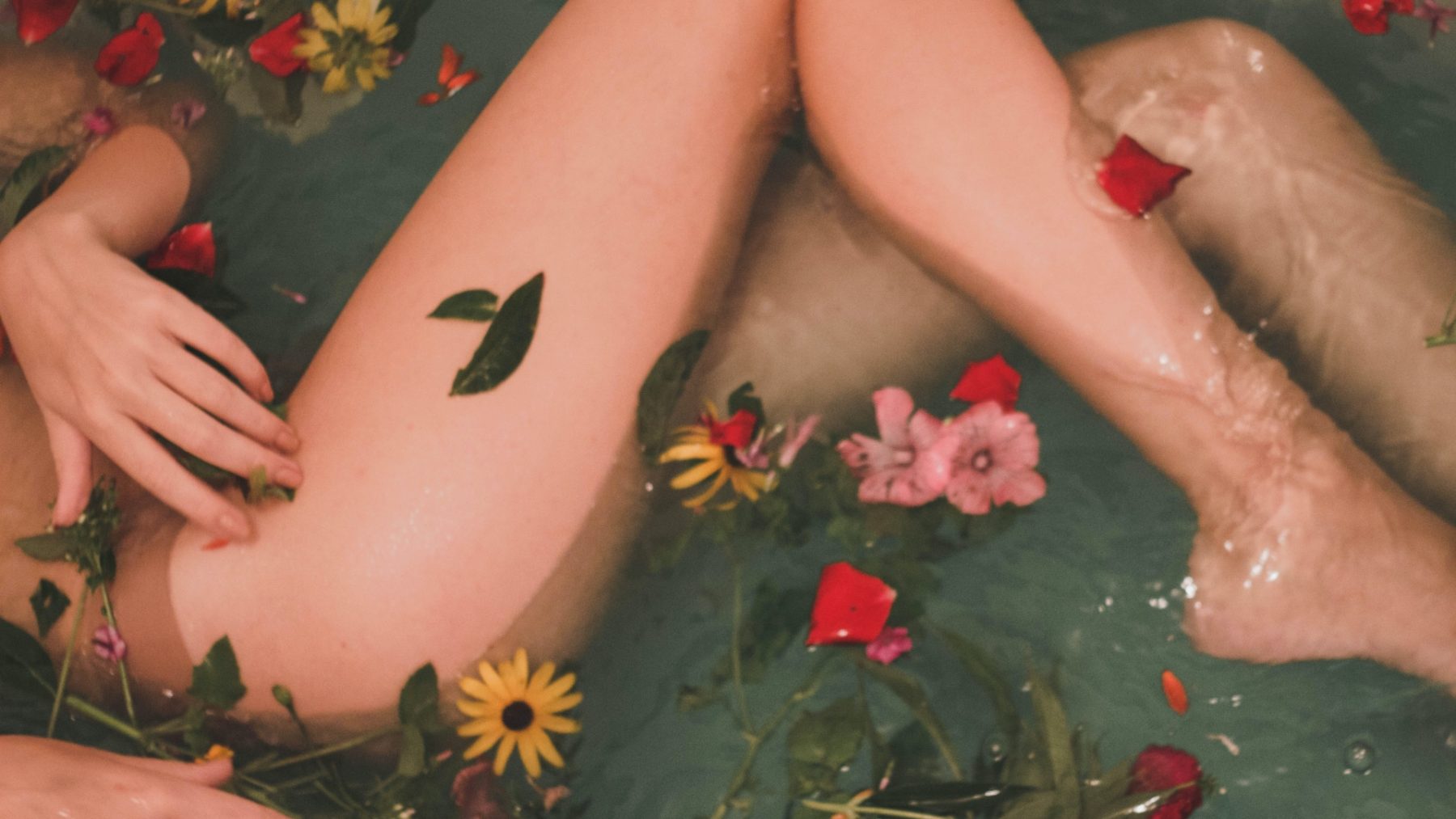 Geen pedicure, maar vanicure: is het exfoliëren van je intieme zone echt nodig? En is het veilig?