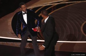 Thumbnail voor Will Smith voelt ‘diep berouw’ voor slaan Chris Rock: 'Onvergeeflijk'