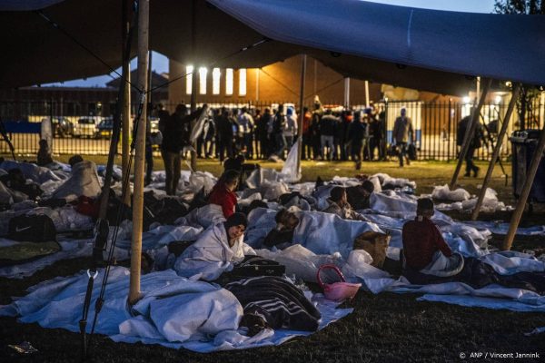 VluchtelingenWerk spant kort geding aan om opvangcrisis