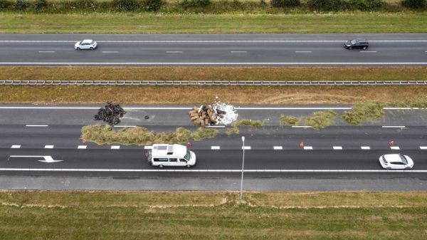 Weer afvaldumping bij snelweg, afrit A7 bij Marum afgesloten