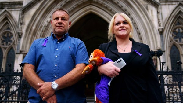 Ouders Britse Archie stappen vandaag opnieuw naar Europees Hof