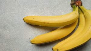 Sla die hap banaan of aardappel maar over: Dit zijn de slechtste etenswaren voor je gebit